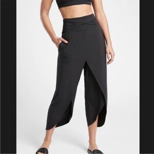 Athleta release pants XS